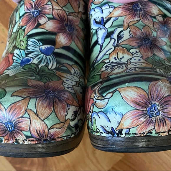 Dansko Limited Edition Tiger Lily Professional Patent Clog 40 - Picture 3 of 8